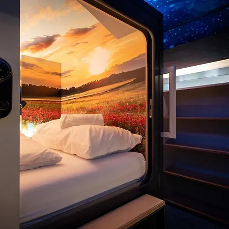 Kapselhotel Capsule - Thelab Luzern